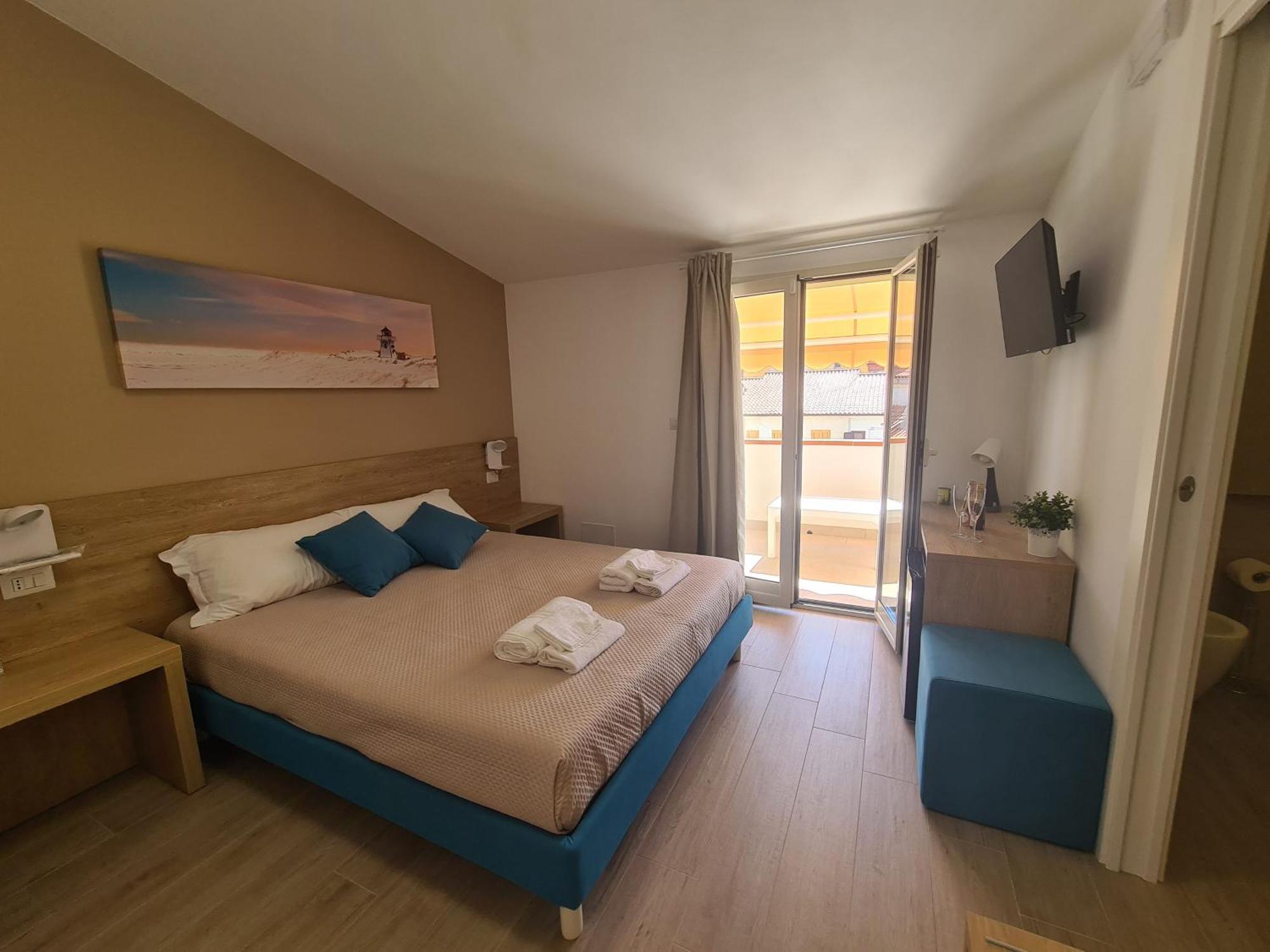B&B Al Quadrato สกาเลอา ภายนอก รูปภาพ